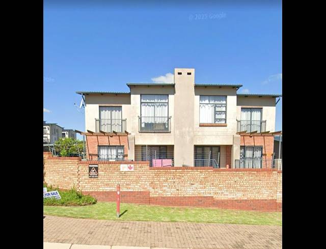 2 BEDROOM TOWNHOUSE FOR SALE IN BERGBRON